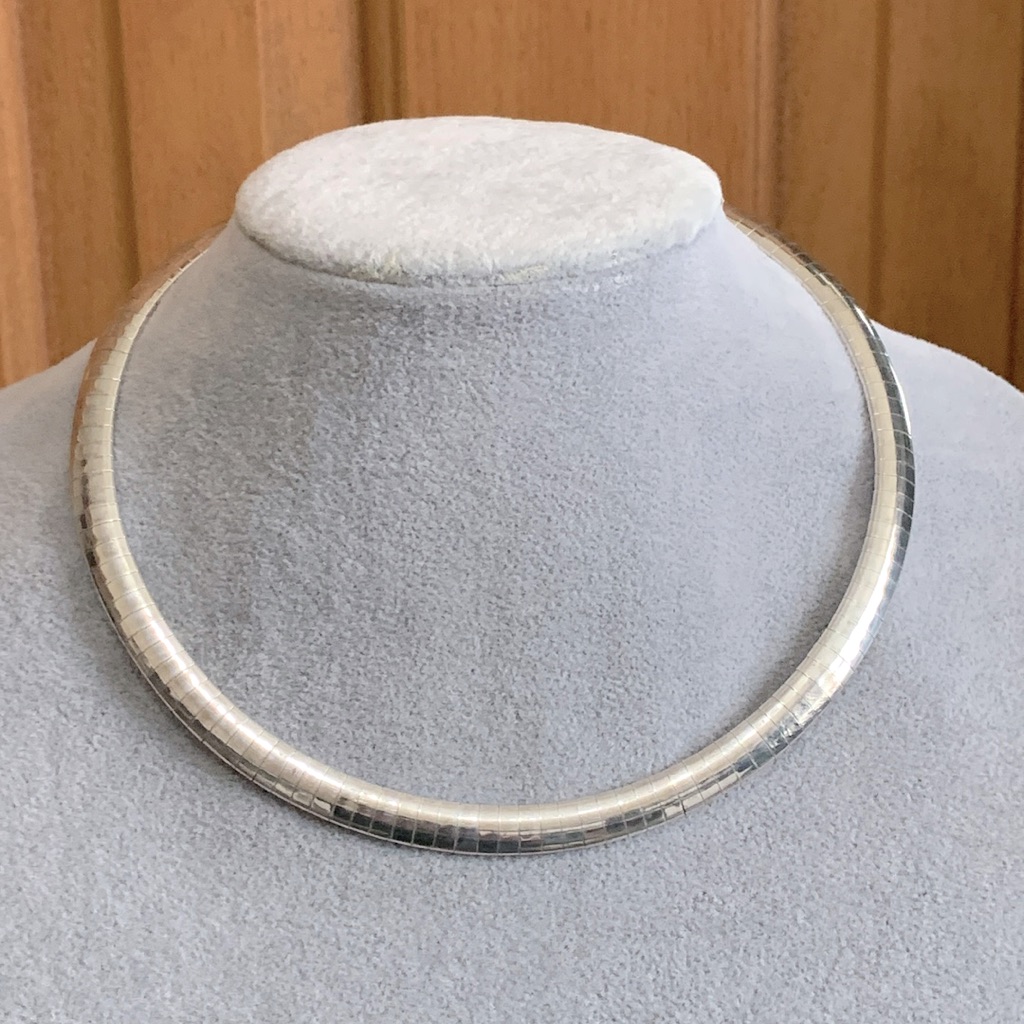 Silver Tone Necklace